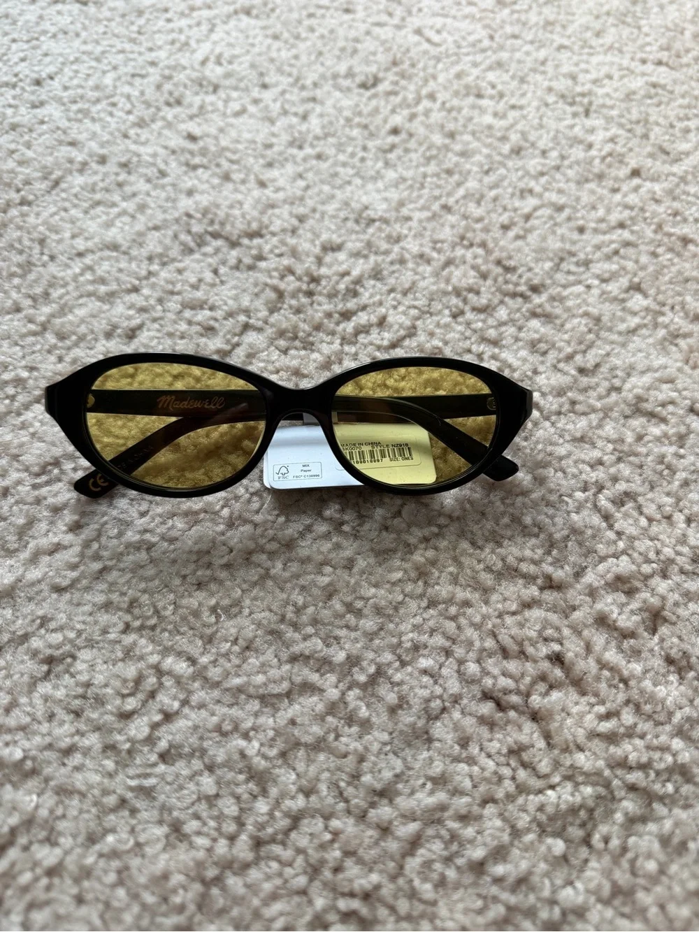 New with tags Madewell Black Frame Sunglasses with Yellow Lenses